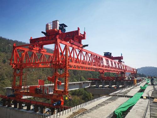 关于架桥机的结构与机构安全防护装置