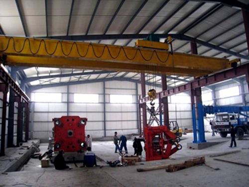 吊钩式龙门吊的起升机构 带抓斗的龙门吊生产